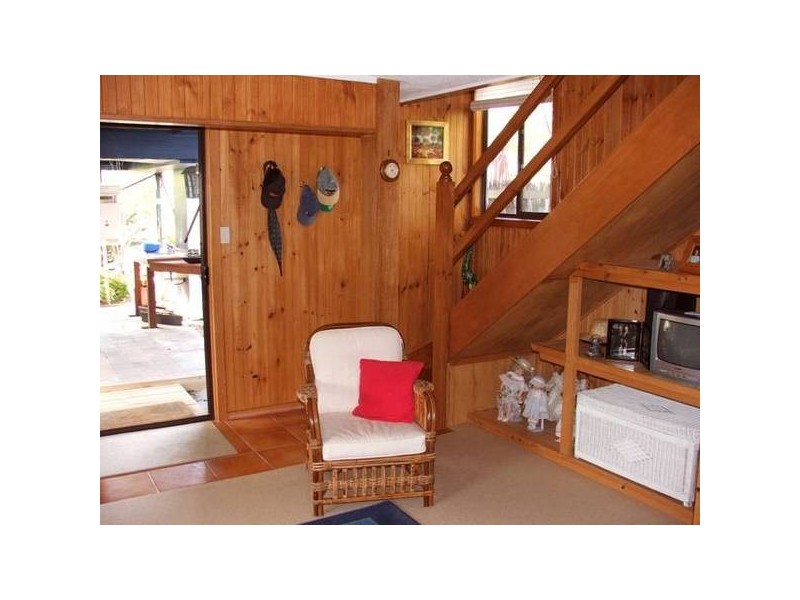 6 Kowloon Cres, Coronet Bay VIC 3984