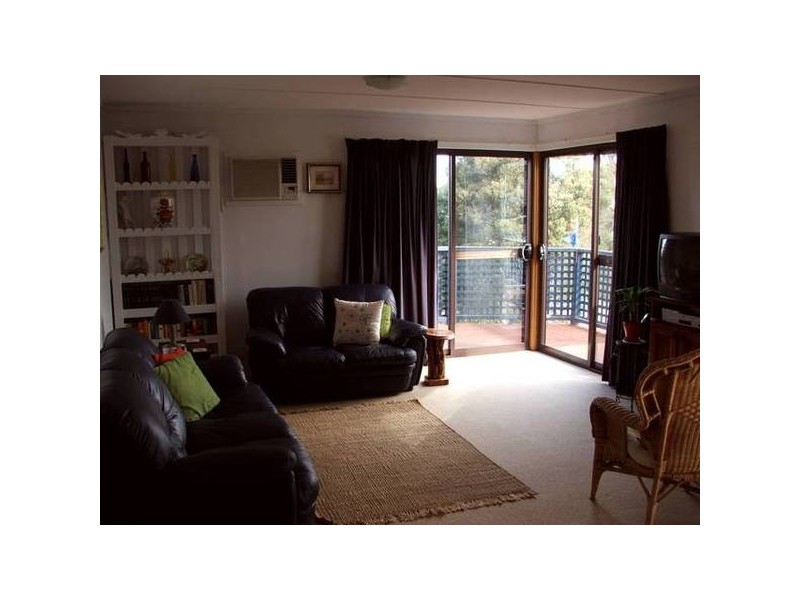 6 Kowloon Cres, Coronet Bay VIC 3984