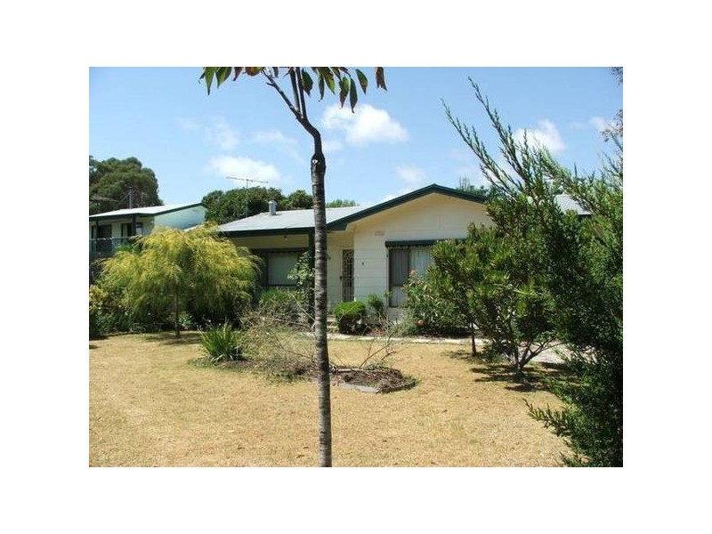 8 Balcombe St, Corinella VIC 3984