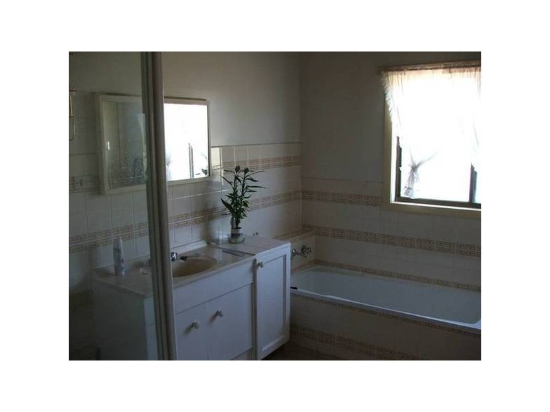 4 Daisey Ave, Pioneer Bay VIC 3984