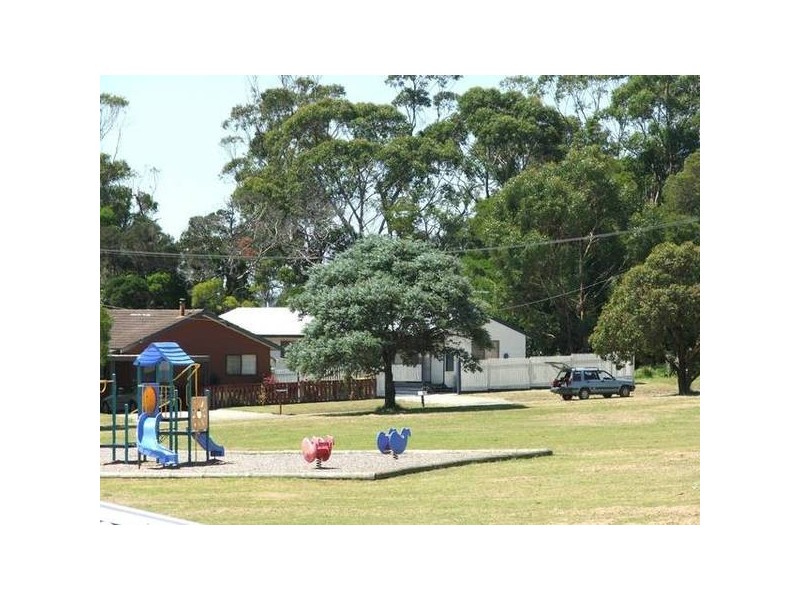 4 Daisey Ave, Pioneer Bay VIC 3984