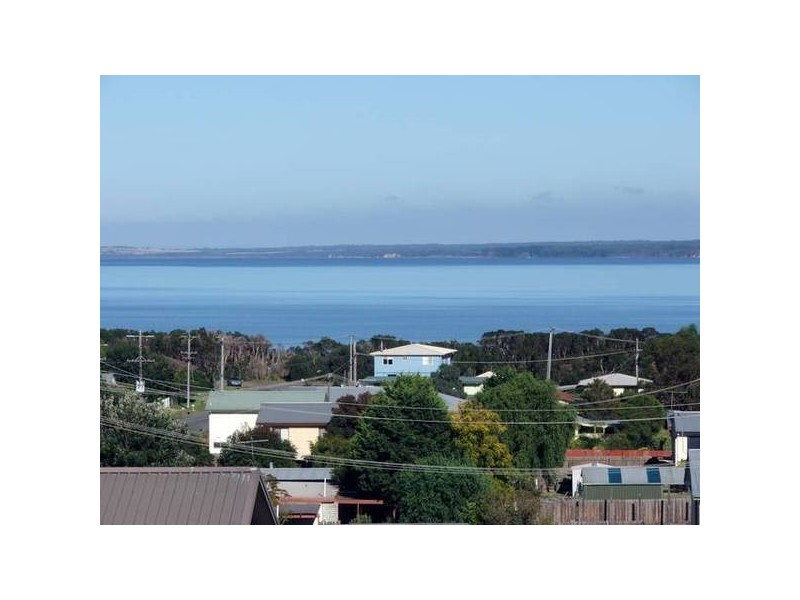 4 Daisey Ave, Pioneer Bay VIC 3984