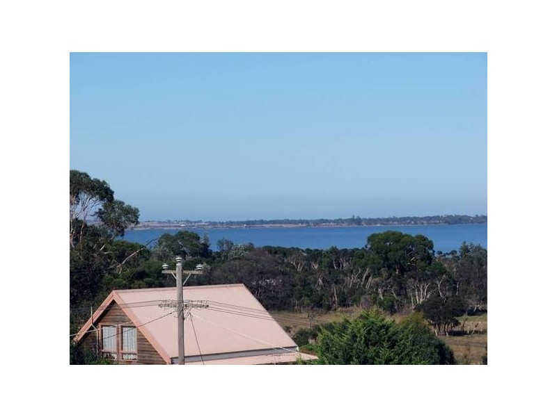 4 Daisey Ave, Pioneer Bay VIC 3984