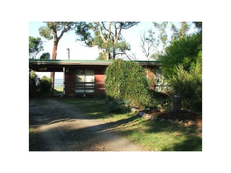 84 Bayview Ave, Tenby Point VIC 3984