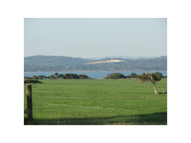 84 Bayview Ave, Tenby Point VIC 3984