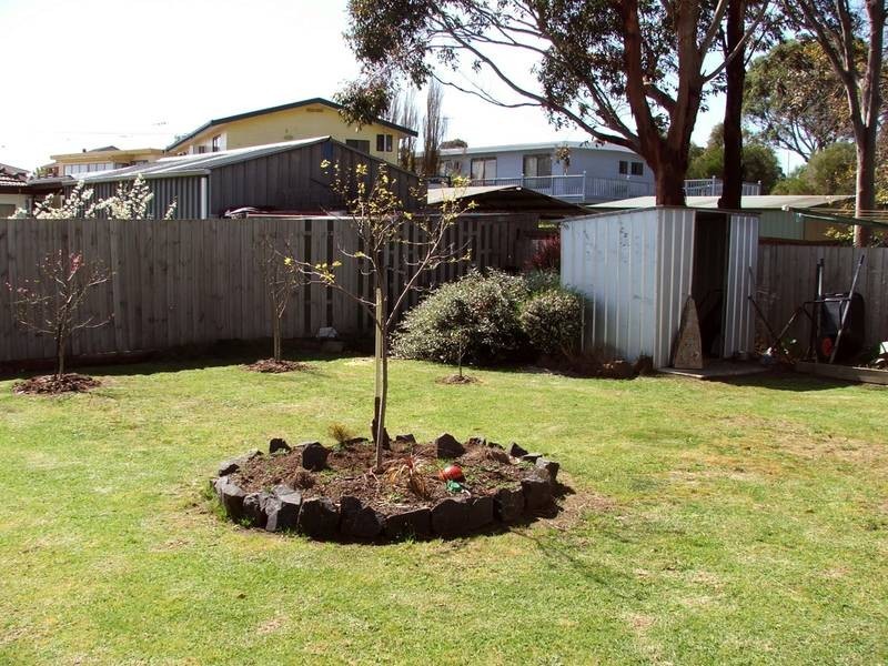 32 Lorna Doon Drive, Coronet Bay VIC 3984