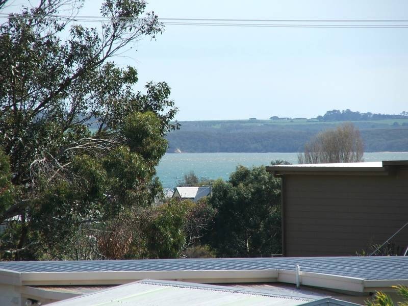32 Lorna Doon Drive, Coronet Bay VIC 3984