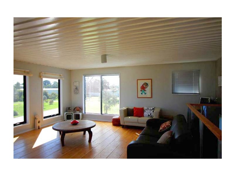 4 Albon Cres, Corinella VIC 3984