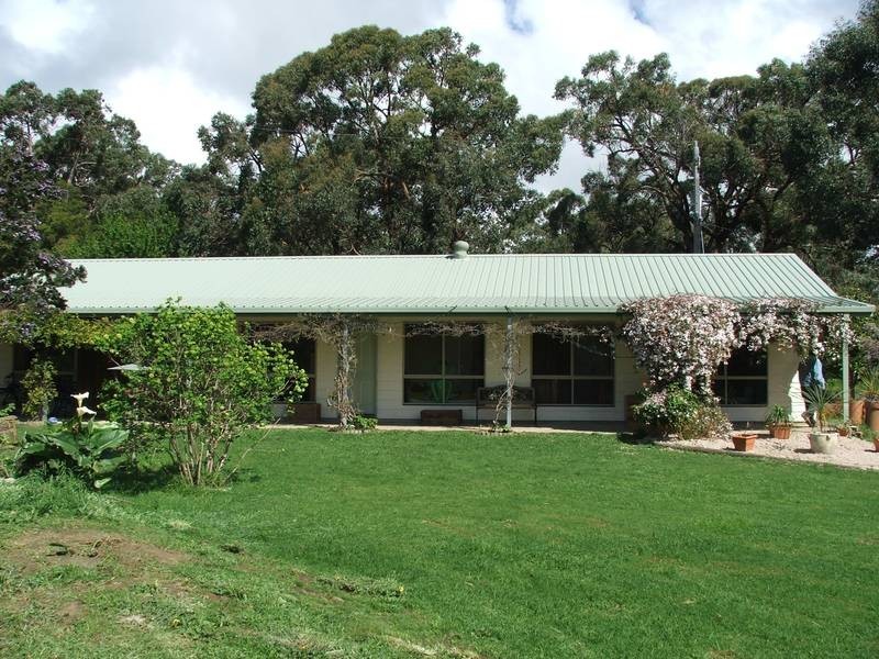 165 St Heliers Road,, The Gurdies VIC 3984