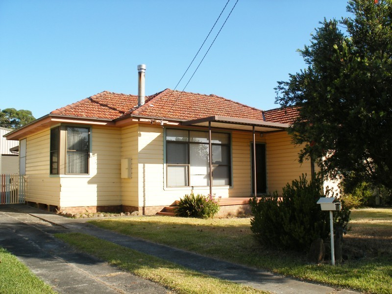 13 Gwen Parade, Raymond Terrace NSW 2324