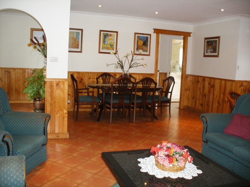 12 Acacia, Raymond Terrace NSW 2324