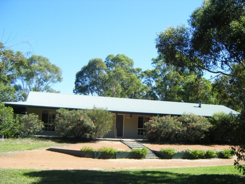 11 Salt Ash, Av, Salt Ash NSW 2318