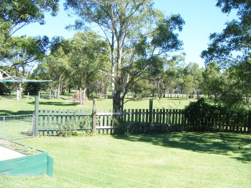 11 Salt Ash, Av, Salt Ash NSW 2318