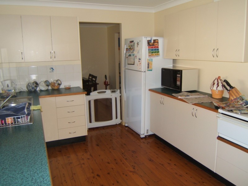 2 Silverwattle Drive, Medowie NSW 2318