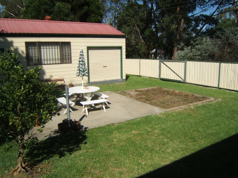 2 Silverwattle Drive, Medowie NSW 2318