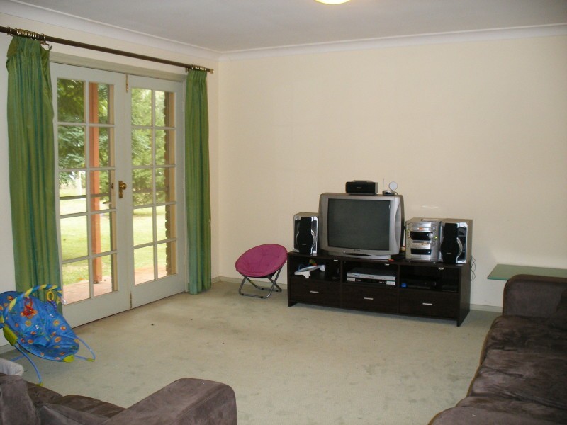 27 Shady Av, Salt Ash NSW 2318