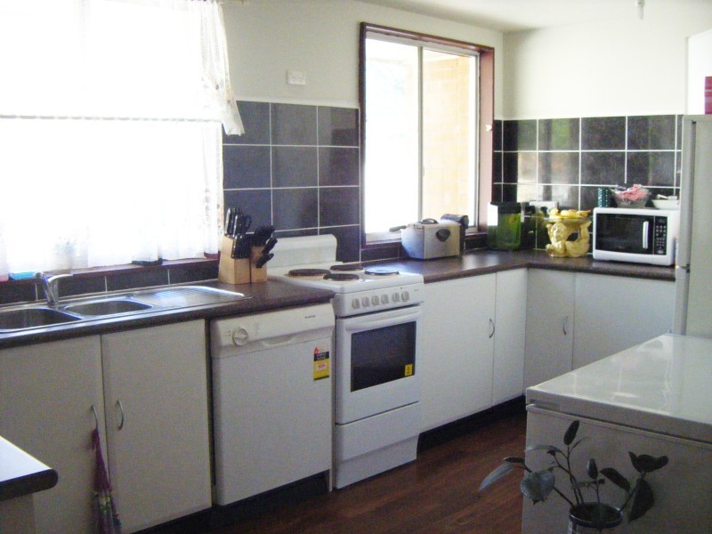 51 Links Dr, Raymond Terrace NSW 2324