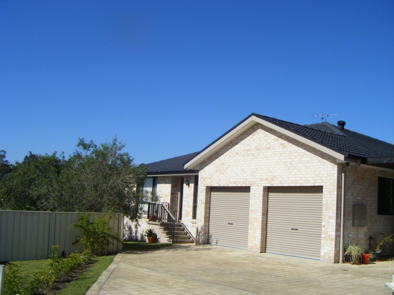 18 Leigh Place, Raymond Terrace NSW 2324