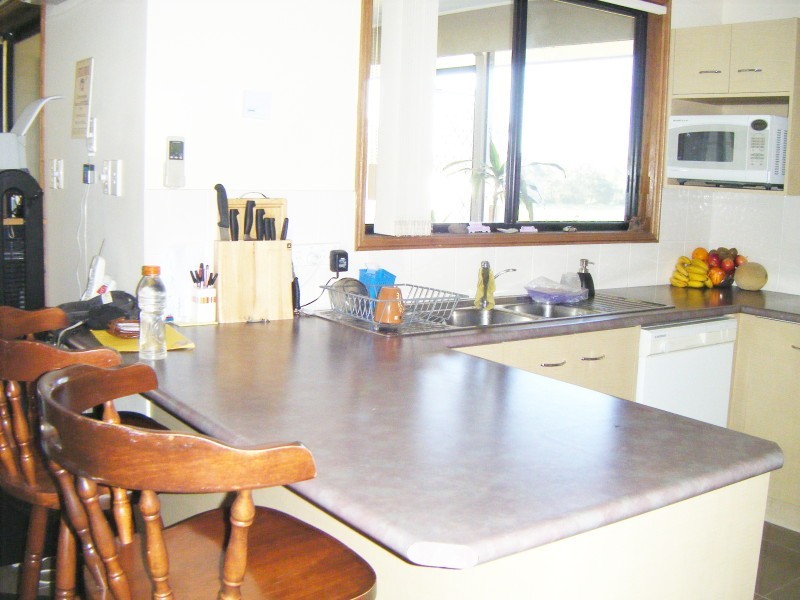 18 Leigh Place, Raymond Terrace NSW 2324