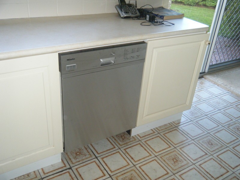 - – - – -, Brandy Hill NSW 2324