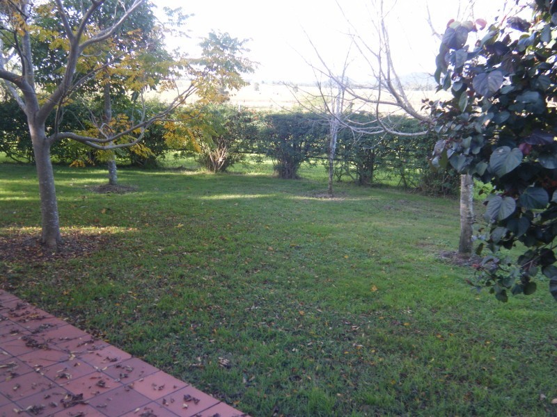 - – - – -, Brandy Hill NSW 2324
