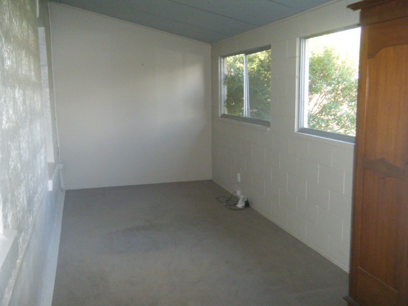 00 00, Brandy Hill NSW 2324