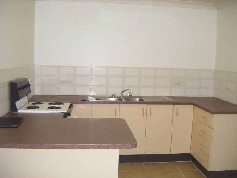 200/3 Meredith Cresent, Raymond Terrace NSW 2324