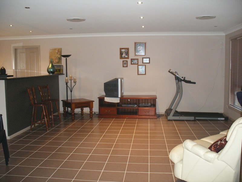 6 Barrellier Close, Raymond Terrace NSW 2324