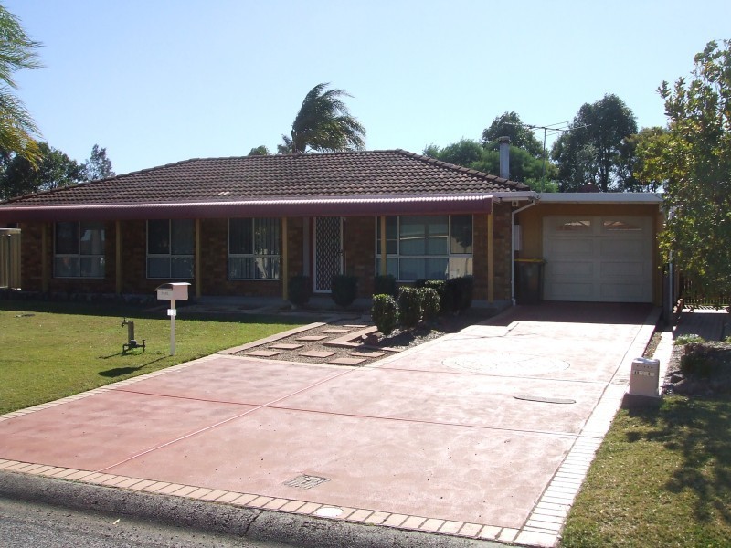 11 Hollydeen Avenue, Raymond Terrace NSW 2324