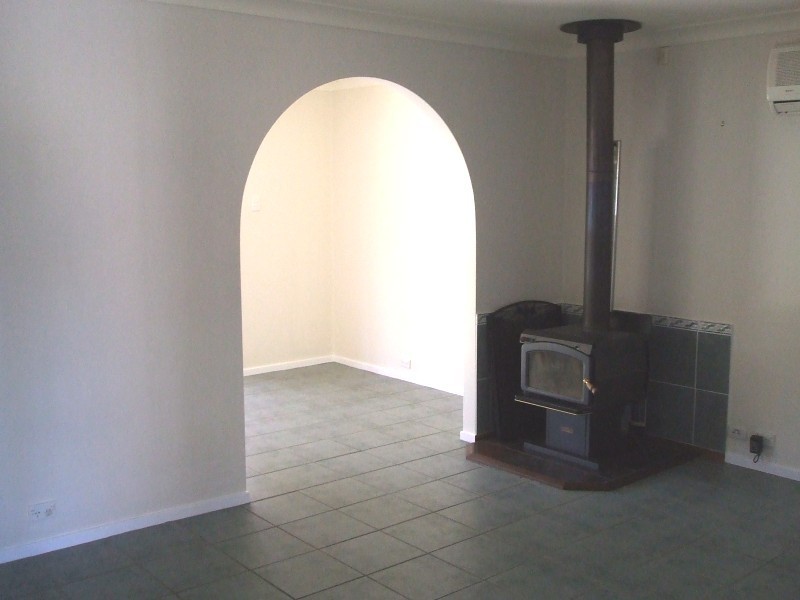 11 Hollydeen Avenue, Raymond Terrace NSW 2324