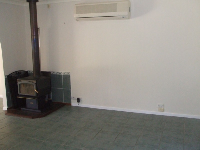 11 Hollydeen Avenue, Raymond Terrace NSW 2324