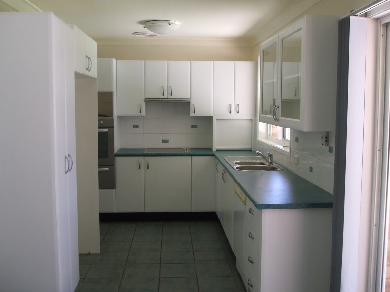 11 Hollydeen Avenue, Raymond Terrace NSW 2324