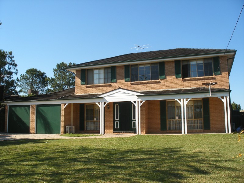 15 Greenslopes Drive, Raymond Terrace NSW 2324