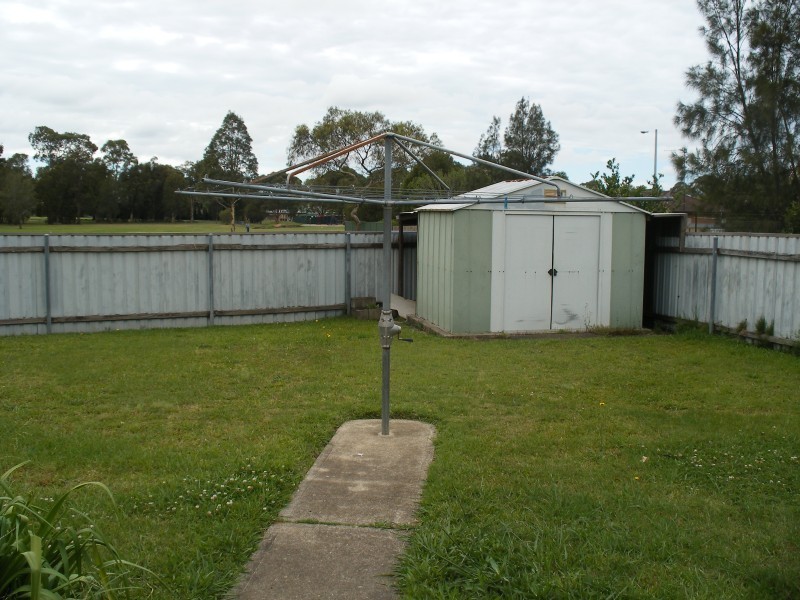 17 Chifley Drive, Raymond Terrace NSW 2324