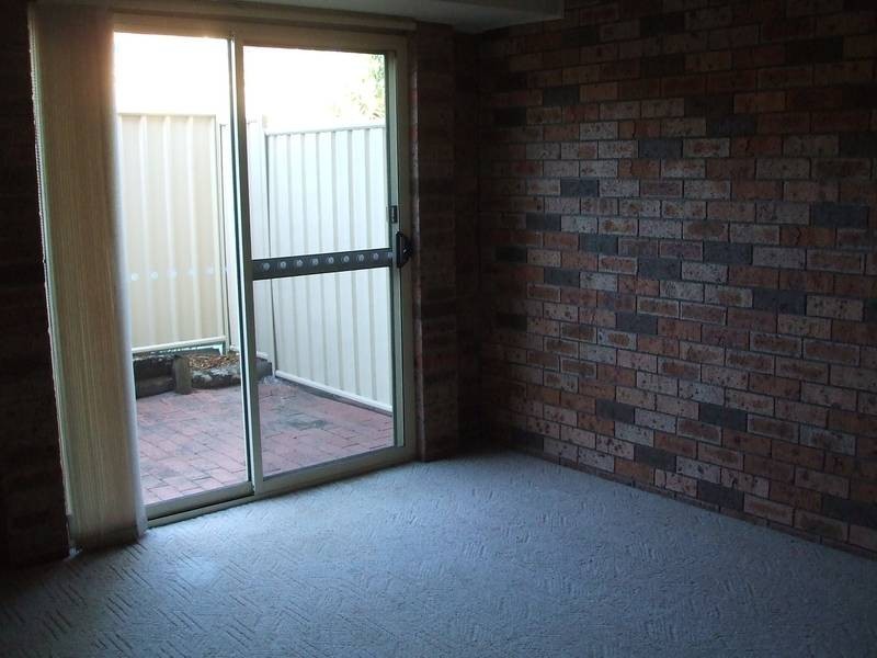 2/14 Johnson Close, Raymond Terrace NSW 2324