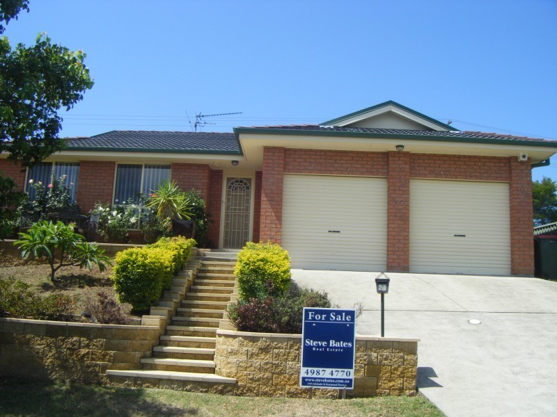 24 Cooper Place, Raymond Terrace NSW 2324