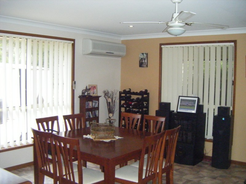 24 Cooper Place, Raymond Terrace NSW 2324