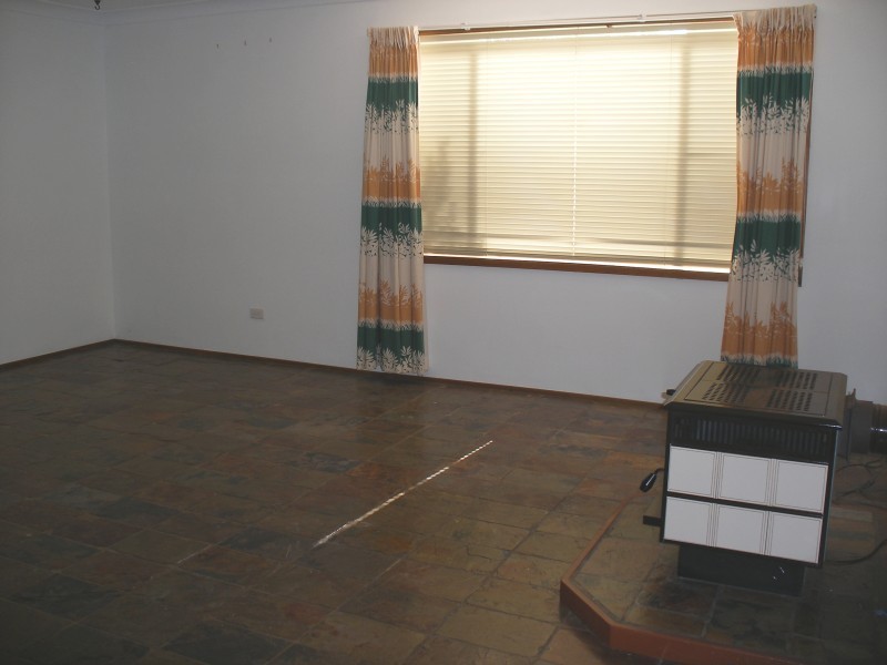 98 Alton Road, Raymond Terrace NSW 2324