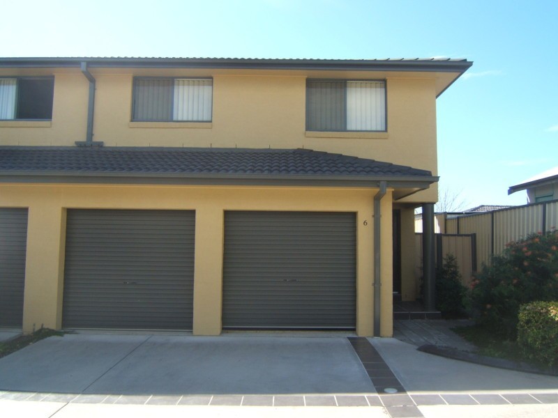 6/12A Irrawang St, Raymond Terrace NSW 2324