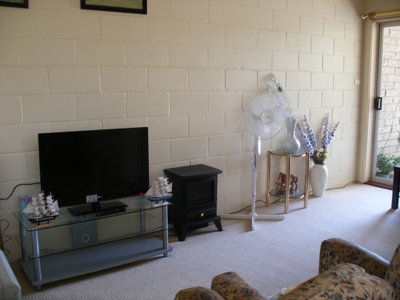2/26 Irrawang Street, Raymond Terrace NSW 2324