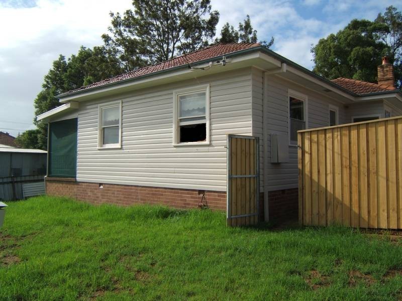2 Smiths Lane, Raymond Terrace NSW 2324