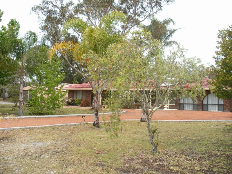 21 Tonia Ave, Salt Ash NSW 2318
