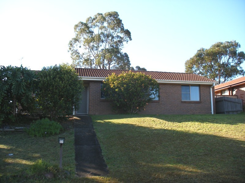 17 Oxley Close, Raymond Terrace NSW 2324