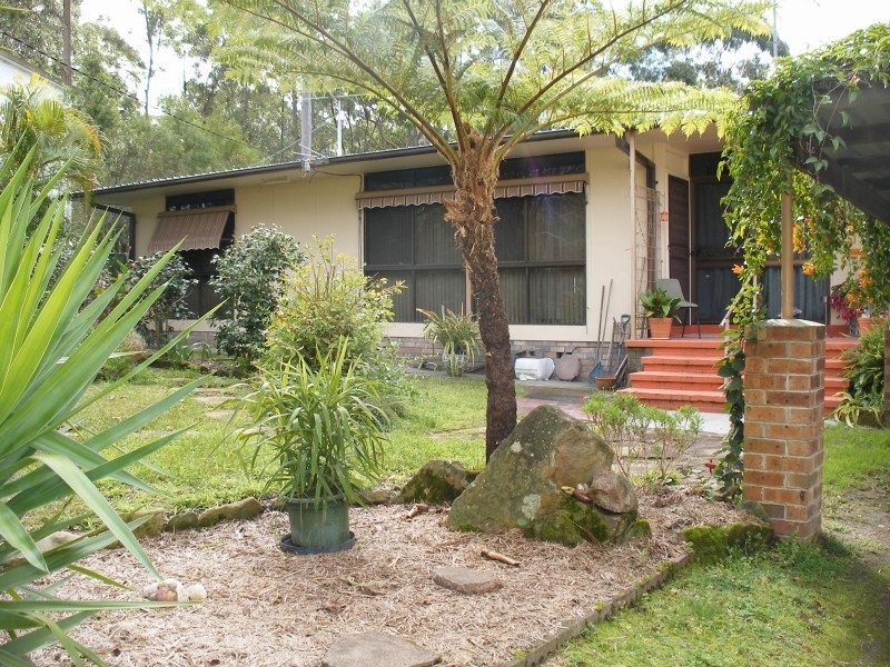 42 Round Hill Crescent, Karuah NSW 2324