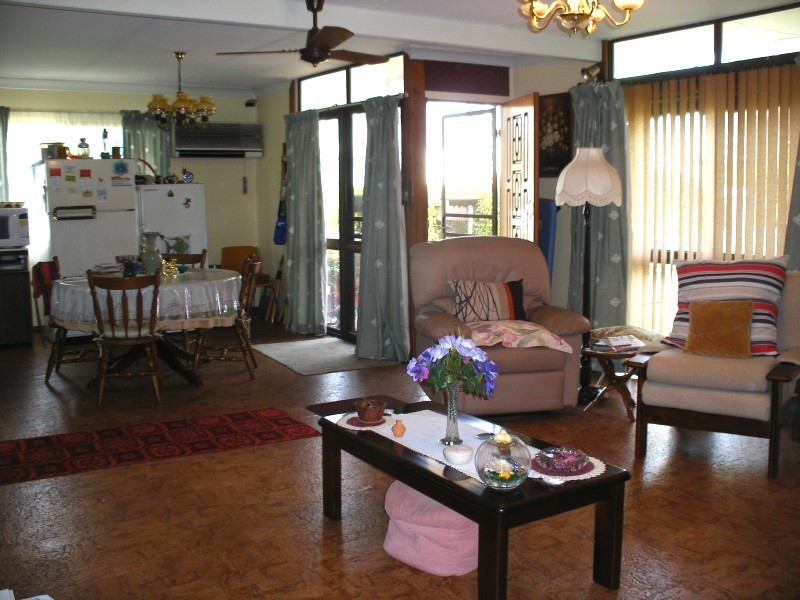 42 Round Hill Cres, Karuah NSW 2324