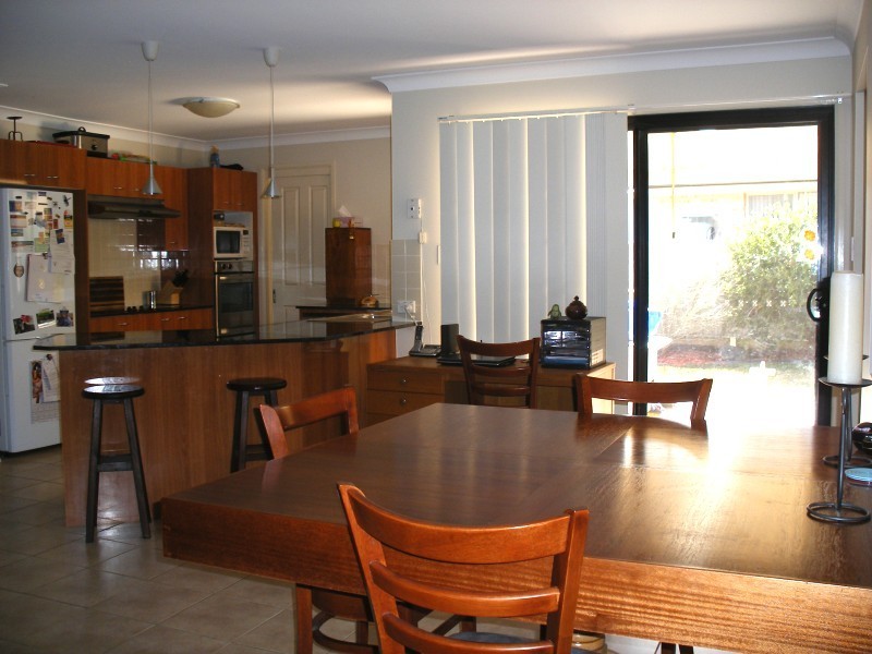 6 Feeney Way, Raymond Terrace NSW 2324