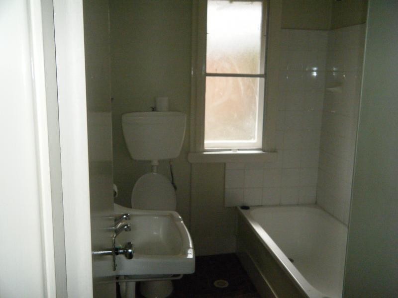 42 Parkway Ave, Raymond Terrace NSW 2324