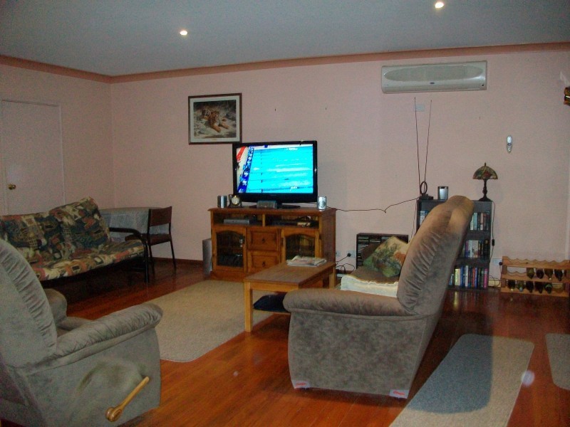 22 Gwen Parade, Raymond Terrace NSW 2324