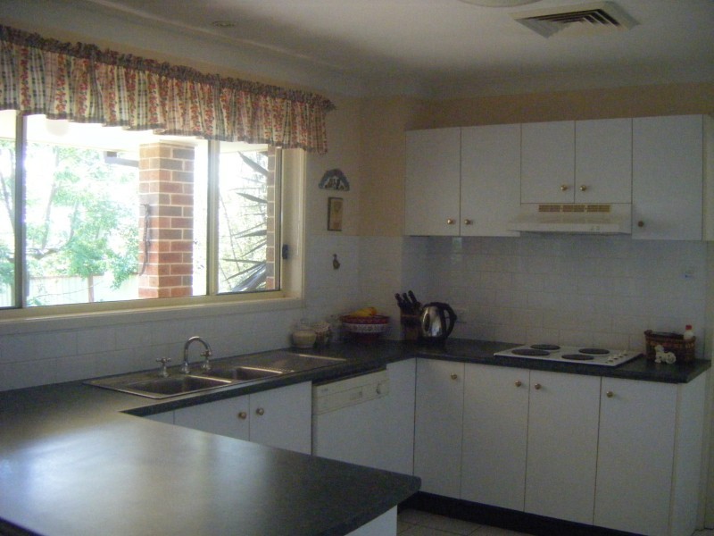 64 Beaton Ave, Raymond Terrace NSW 2324