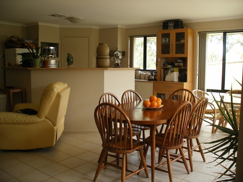2 Feeney Way, Raymond Terrace NSW 2324